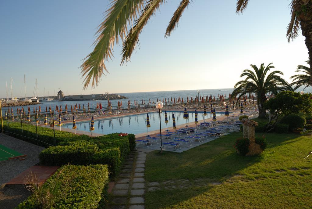 Baia Del Sole Отель 3*